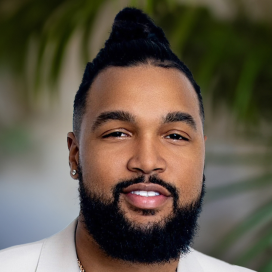 Headshot of Marcus Smith II.